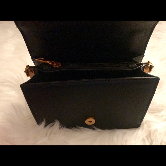 Vintage Inspired Top Handle Shoulder Bag - Picture 6 of 6